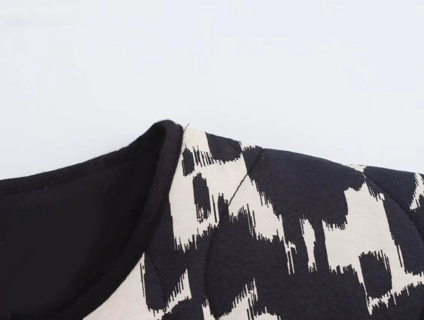 Women's Snake Skin Fashion Printed Button Long Sleeve Jacket