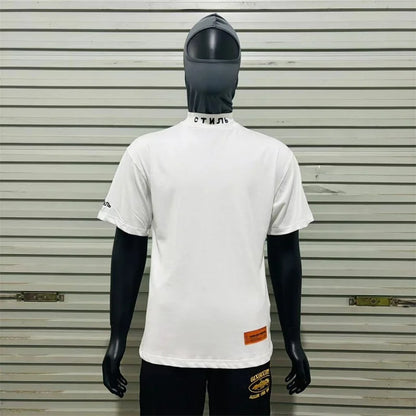 Maglietta da uomo elegante, classica, semplice e di alta qualità, con lettere oversize ricamate