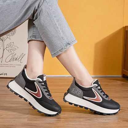 Black chunky sneakers for ladies