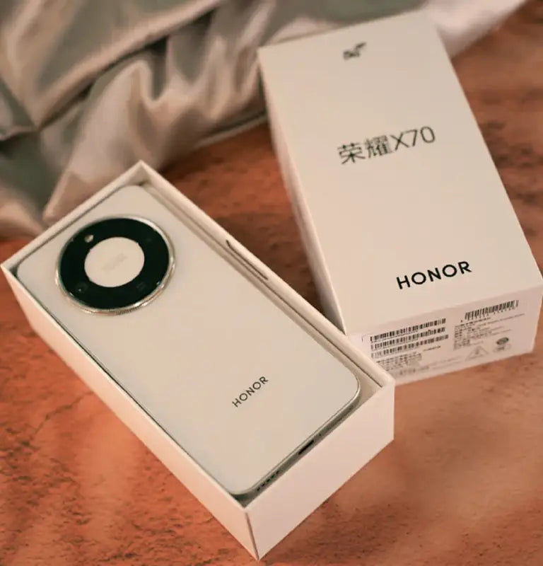 HONOR X70 5G Smartphone 6.79" AMOLED Display Snapdragon 6 Gen 4 Battery 8300mAh Google Play