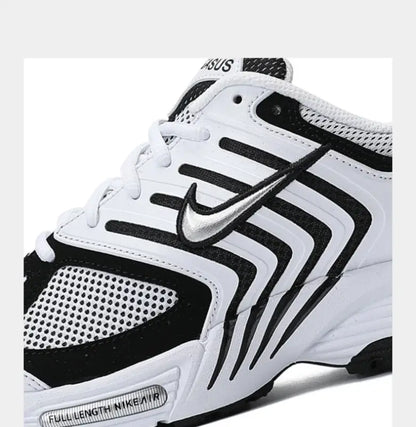 Lightweight mesh upper on Air Pegasus