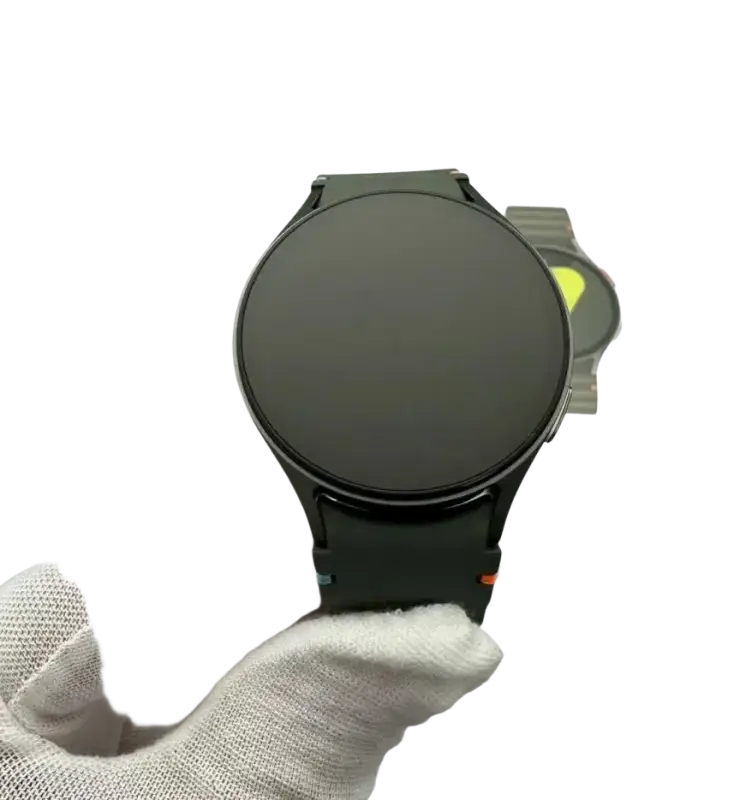 Samsung Galaxy Watch 7 40mm smartwatch with step and sleep tracker