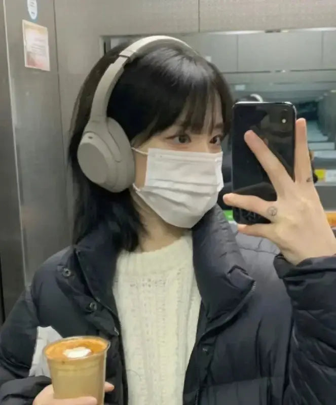 SONY WH-1000XM4 Wireless Noise Canceling Headphone Multi-point Bluetooth Connection Built-in microphone laurichshop